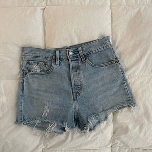 🤍SOLD🤍levi’s 501 shorts